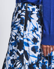 Swing Midi pleated skirt with blue floral print