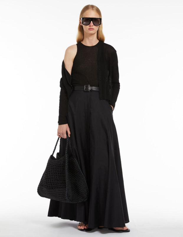 maxmara1_10_620x.progressive_10ff322a-0749-4445-be73-eaa4623f563f.jpg