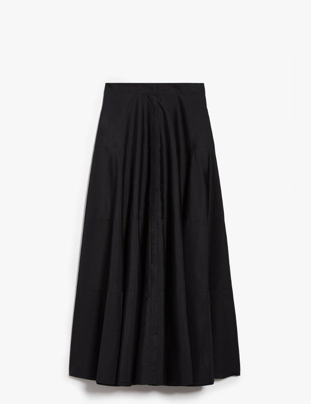 maxmara1_15_620x.progressive_3d459421-270d-467d-962f-7300fb1e2b5c.jpg