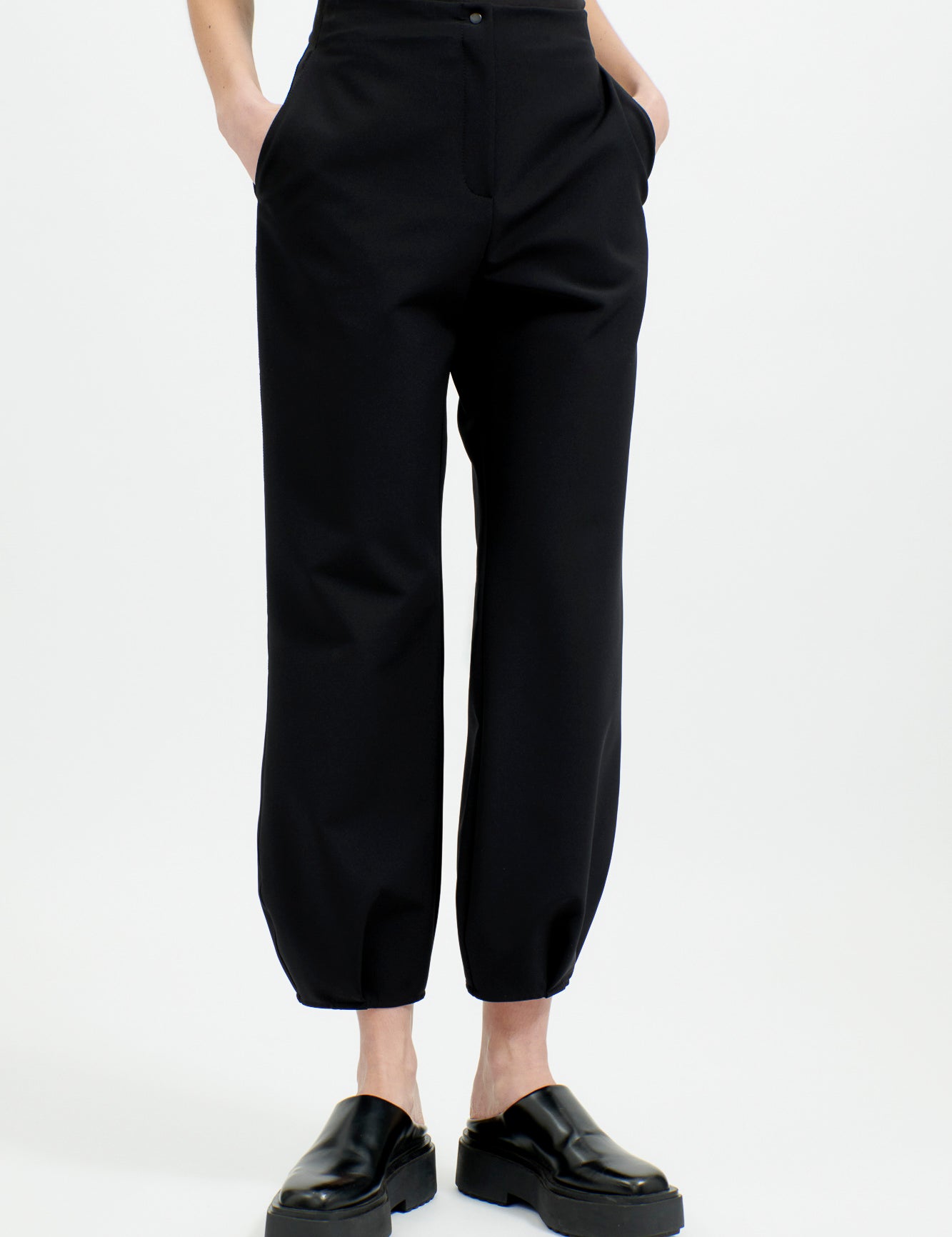 pants-KALA-39107-08-Look_06_007.jpg