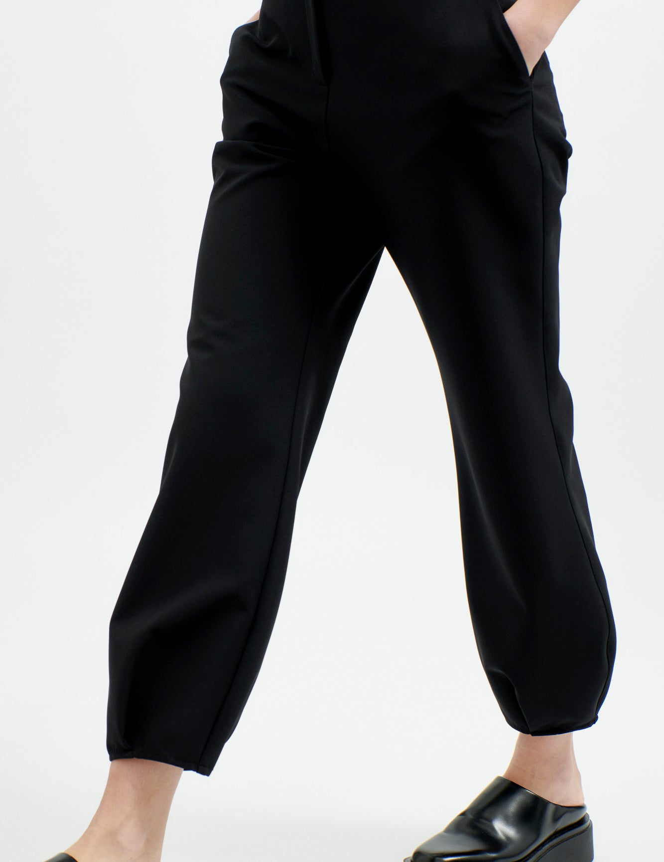 pants-KALA-39107-08-Look_06_039.jpg