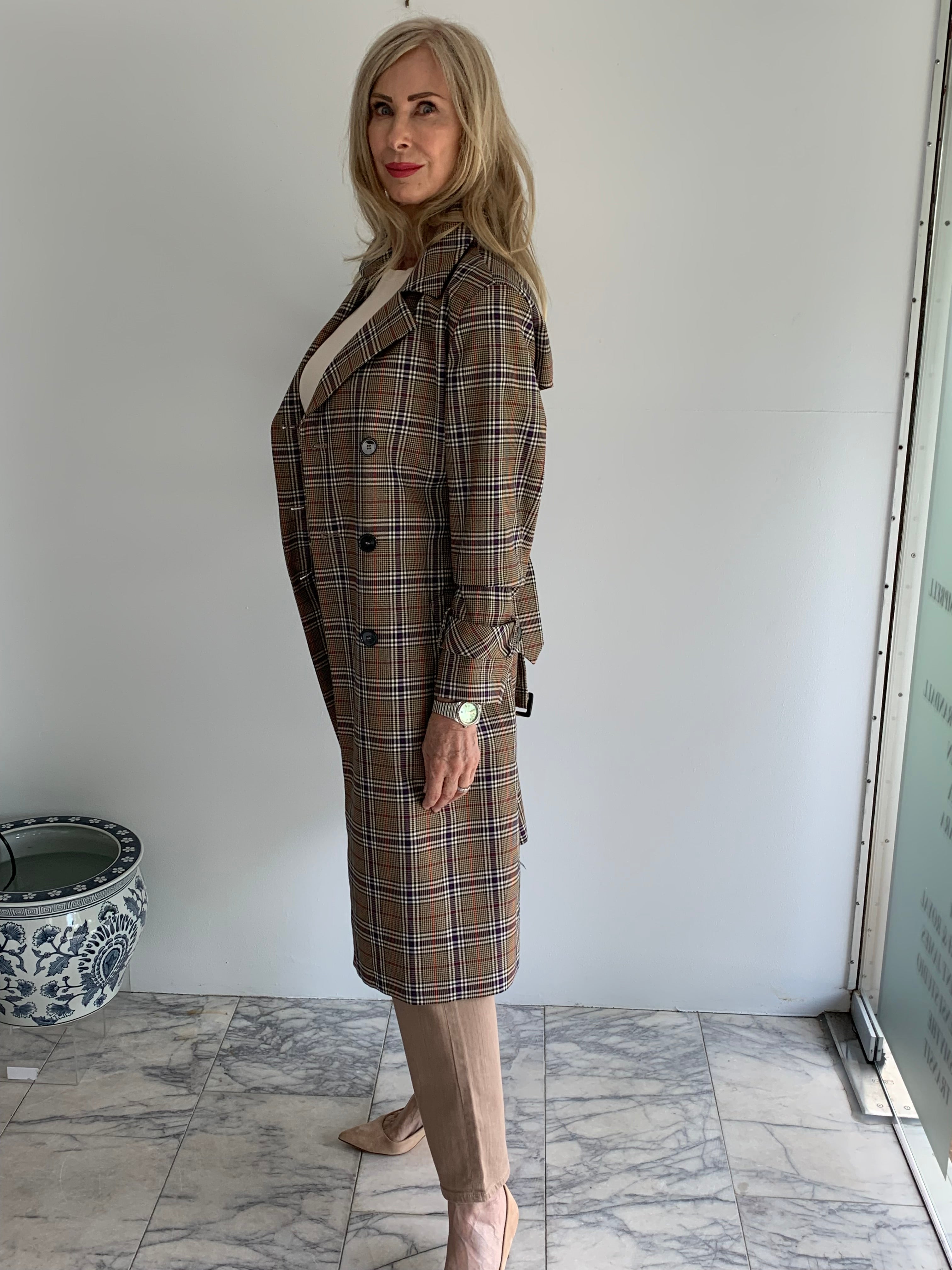 Trendy Checked Trench